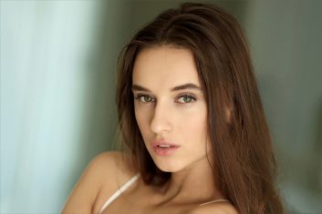 Legit Spanish Mail Order Bride Online — Who Are They And How To Date Them?